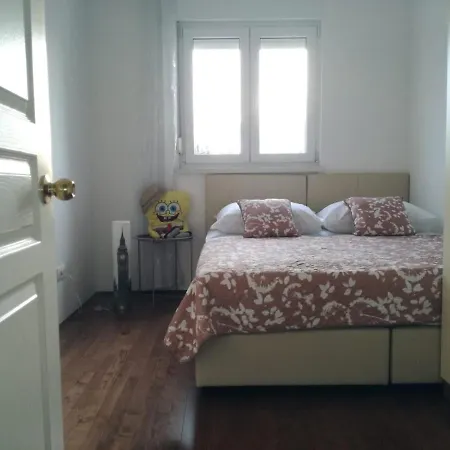Sea View Apartment Michelle Near Nugal Beach Makarska