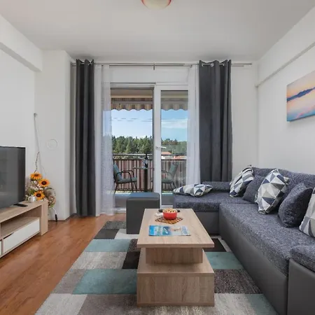 Sea View Apartment Michelle Near Nugal Beach * Makarska