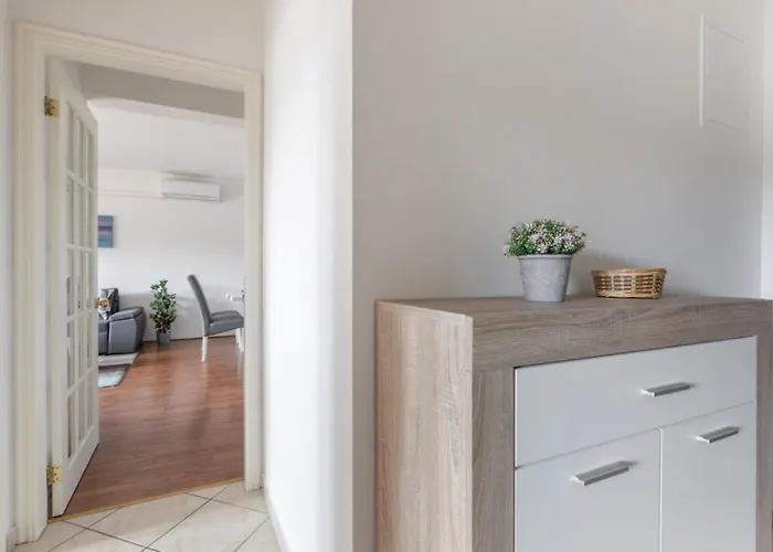 Apartment Michelle Makarska